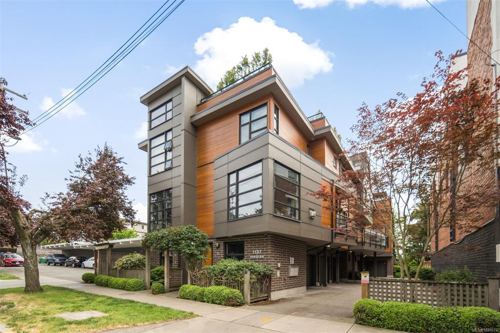 Second View of 1137 Meares St, Victoria, BC, V8V 3J9