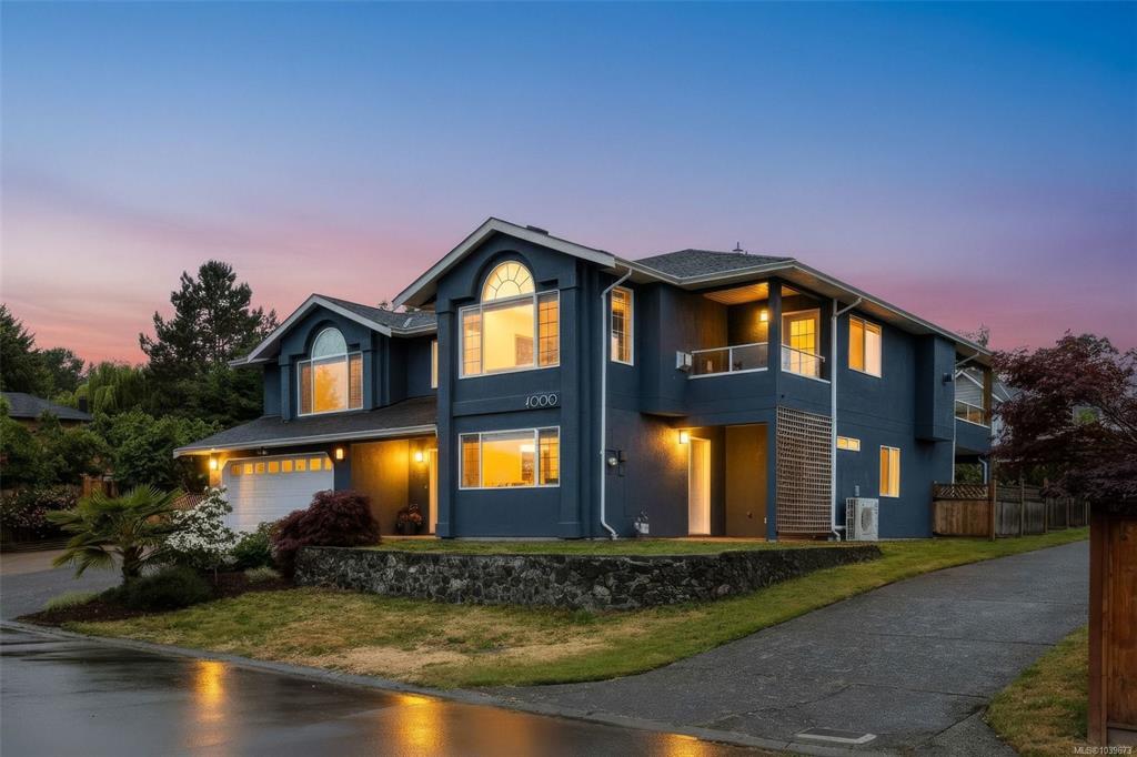 Main View of 4000 Santa Rosa Pl, Saanich, BC, V8Z 7K9