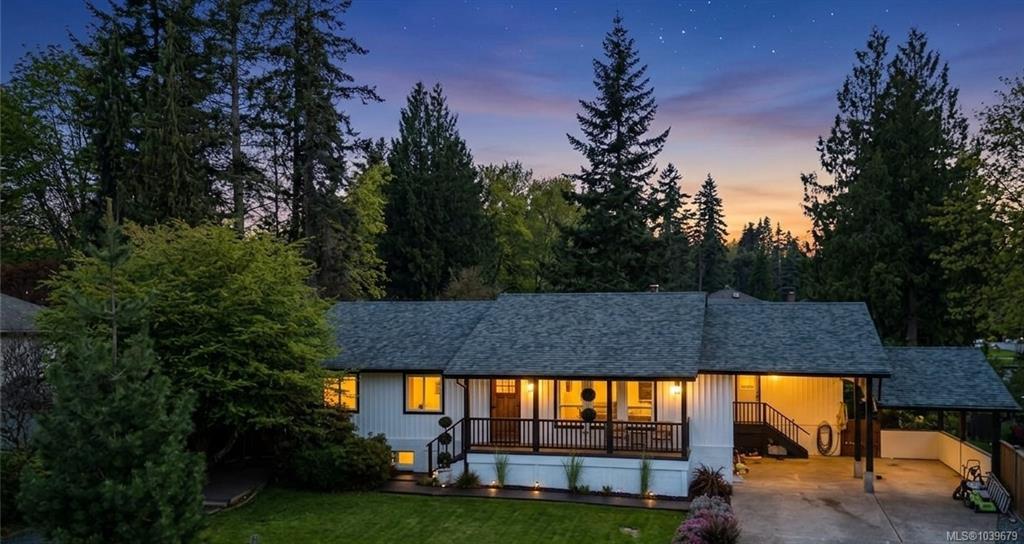 1025 Maple Lane Dr, 1039679, BC,