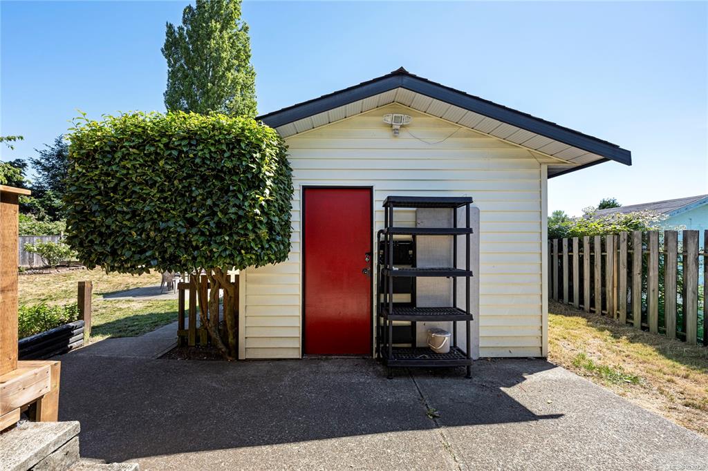 Fourth View of 408 Young St, Parksville, BC, V9P 1C3