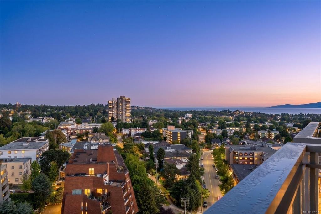 751 Fairfield Rd, 1039734, BC,