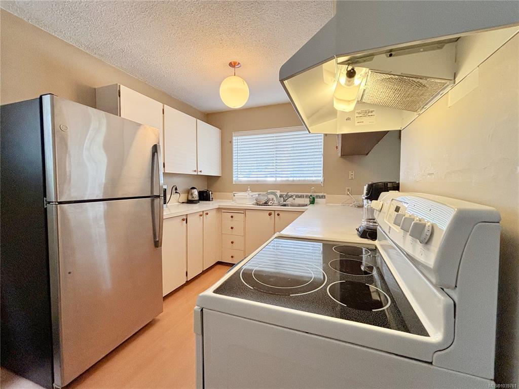 Fourth View of 380 Alder Cres, Gold River, BC, V0P 1G0