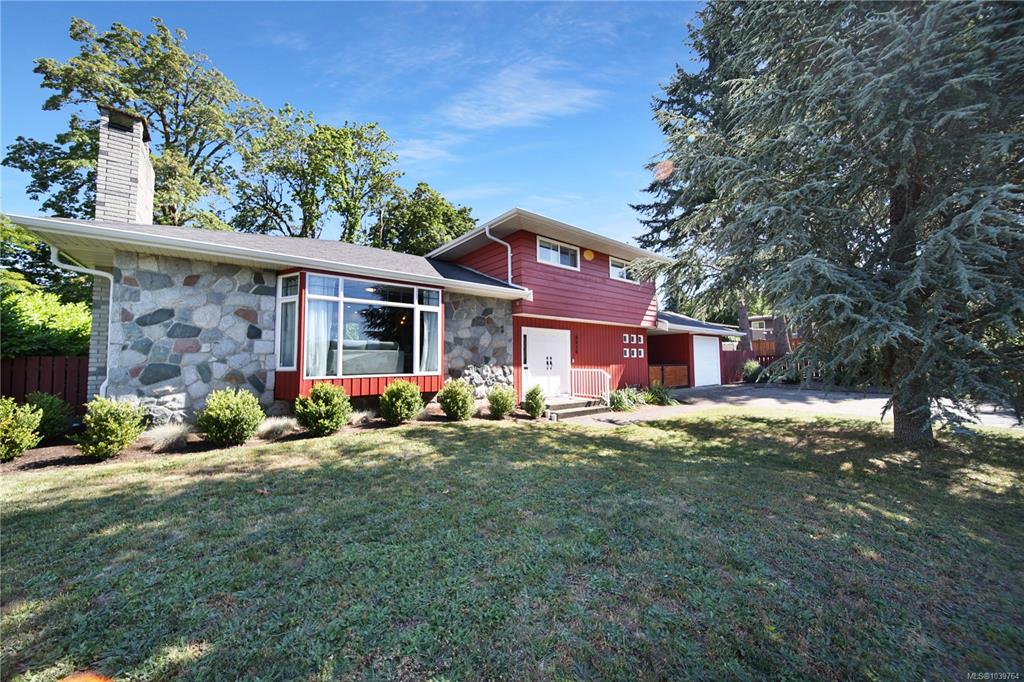 4313 Alderwood Dr, 1039764, BC,