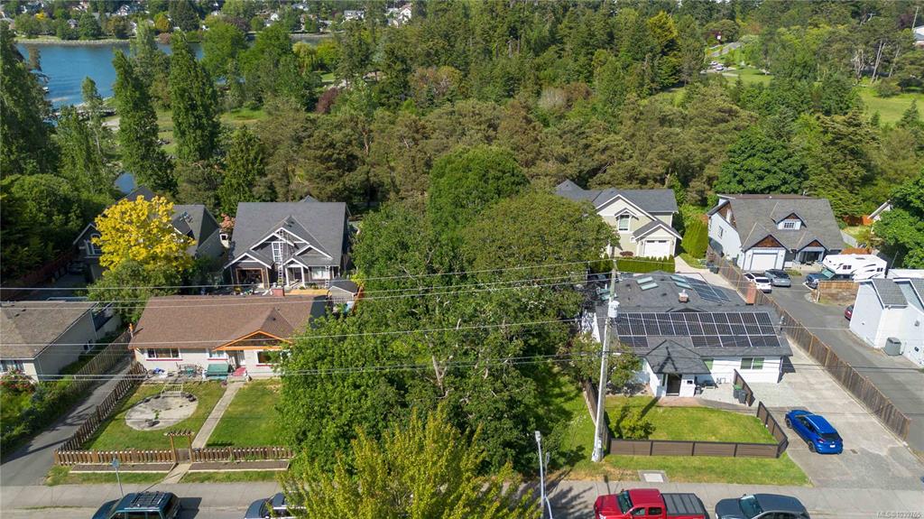 Fourth View of 1124 Craigflower Rd, Esquimalt, BC, V9A 2Y1