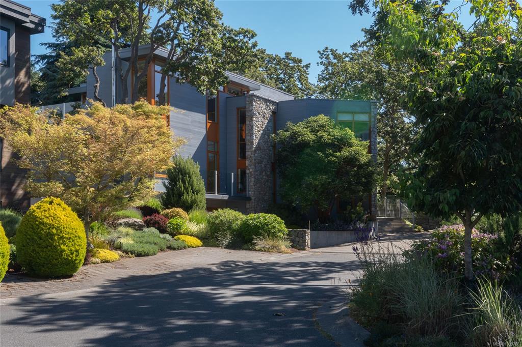 435 Chadwick Pl, 1039766, BC,