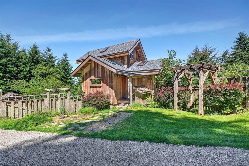 Third View of 220 Wright Rd, Salt Spring, BC, V8K 2H8