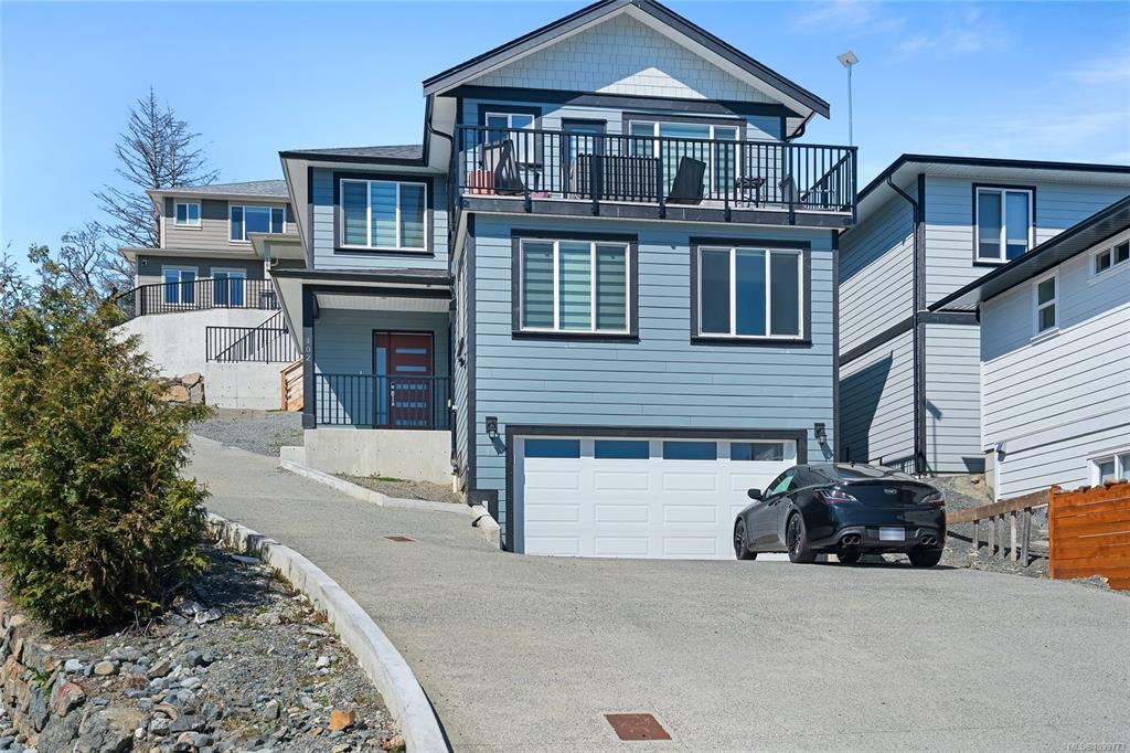 Second View of 102 Linmark Way, Nanaimo, BC, V9T 0K5