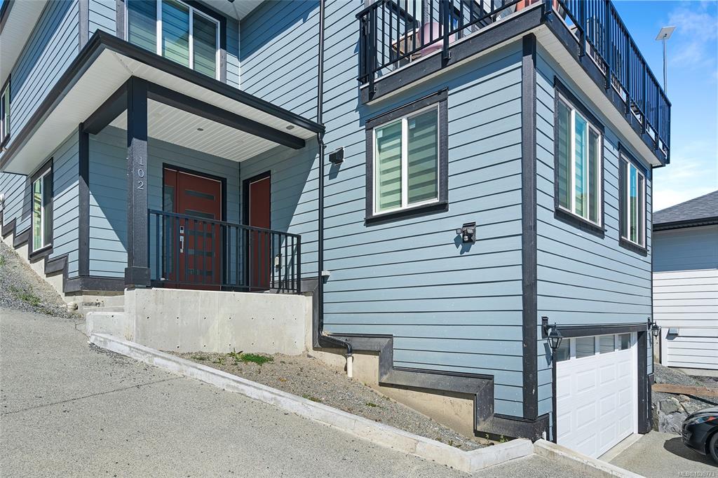 Third View of 102 Linmark Way, Nanaimo, BC, V9T 0K5