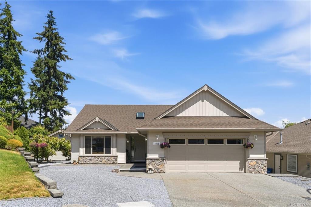 1612 Blackstone Pl, 1039774, BC,