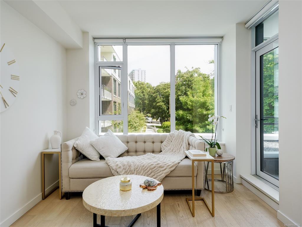 Fifth View of 530 Michigan St N, Victoria, BC, V8V 0G2
