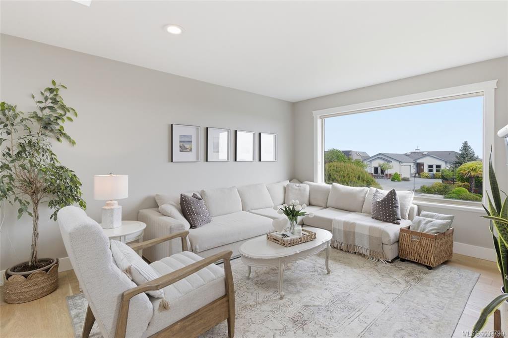 4839 Fillinger Cres, 1039790, BC,