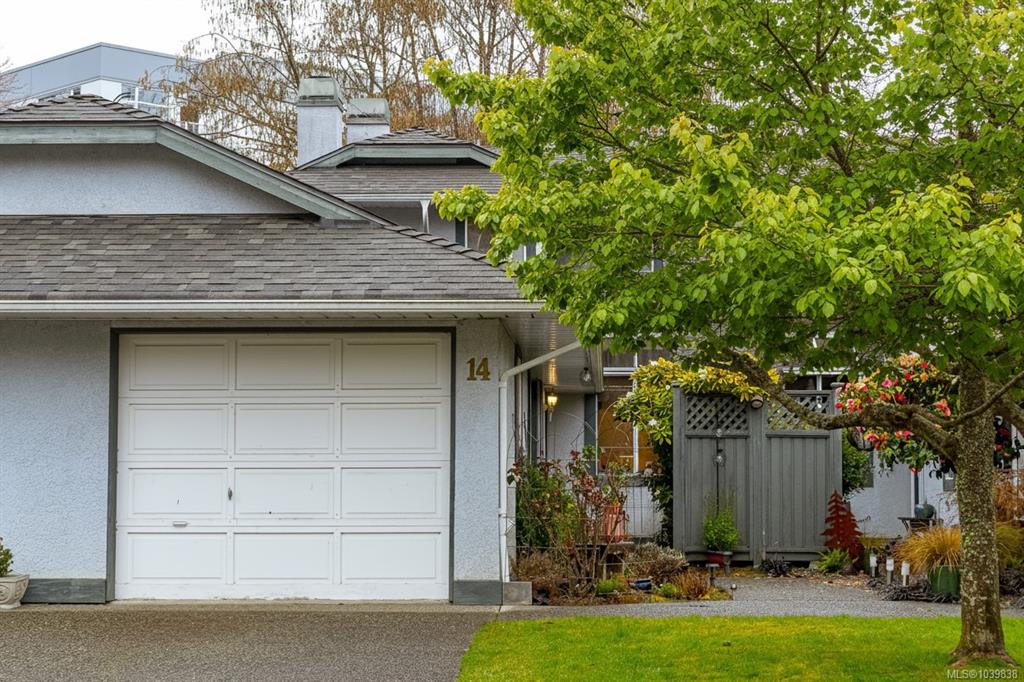Second View of 5110 Cordova Bay Rd, Cordova Bay Beach Estates, Saanich, BC, V8Y 2K5