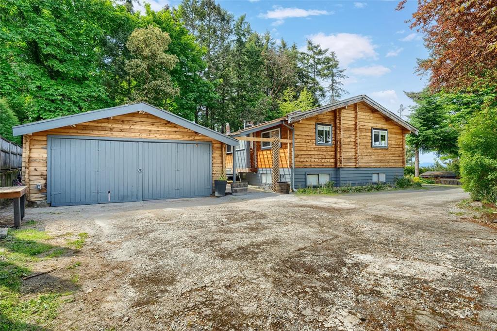 6898 Woodward Dr, 1039846, BC,