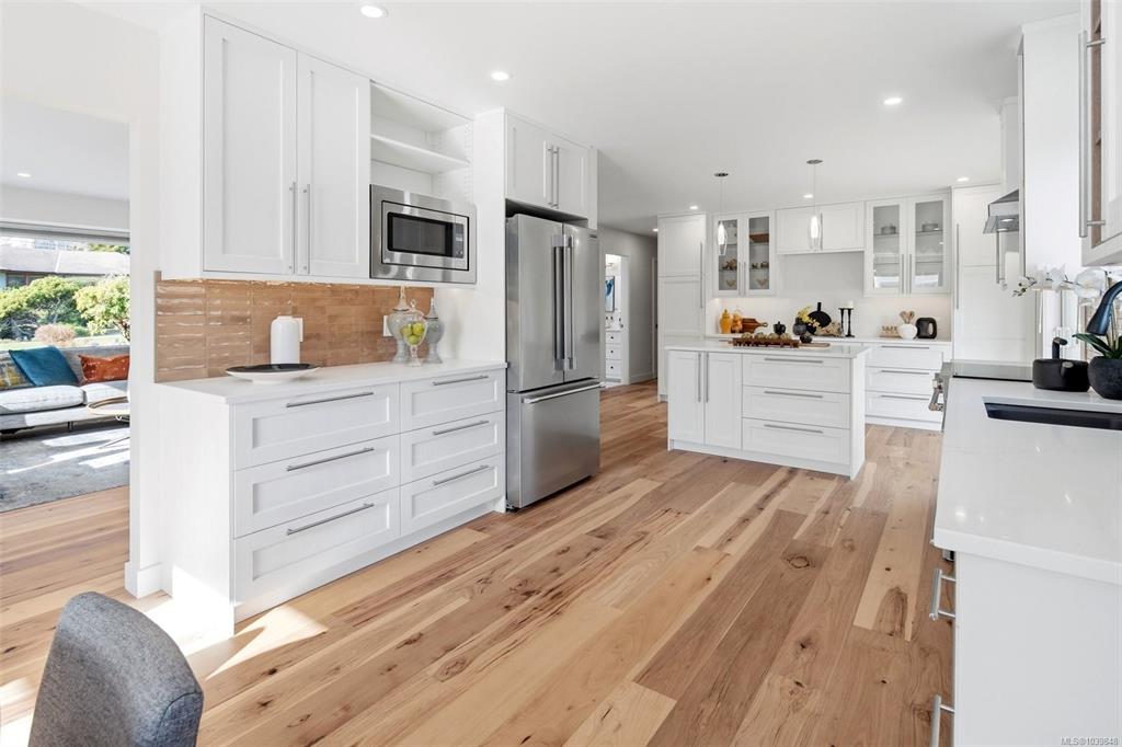 2558 Ferguson Rd, 1039848, BC,