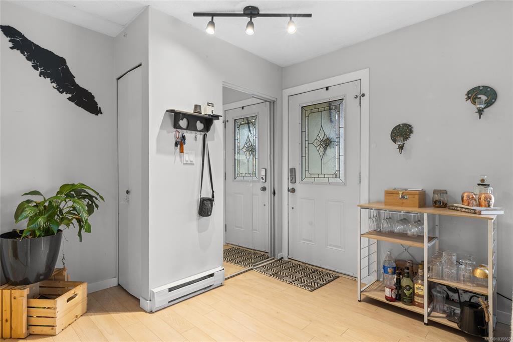 Fourth View of 661 Marlisa Pl, Langford, BC, V9B 4Y8