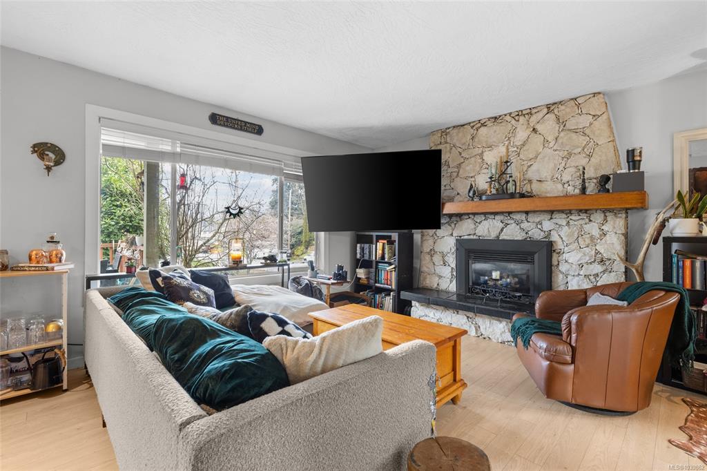 Fifth View of 661 Marlisa Pl, Langford, BC, V9B 4Y8