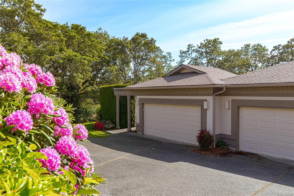 Second View of 4300 Stoneywood Lane, Saanich, BC, V8X 5A8