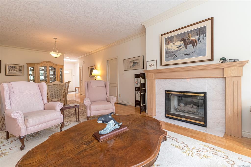 Fifth View of 4300 Stoneywood Lane, Saanich, BC, V8X 5A8
