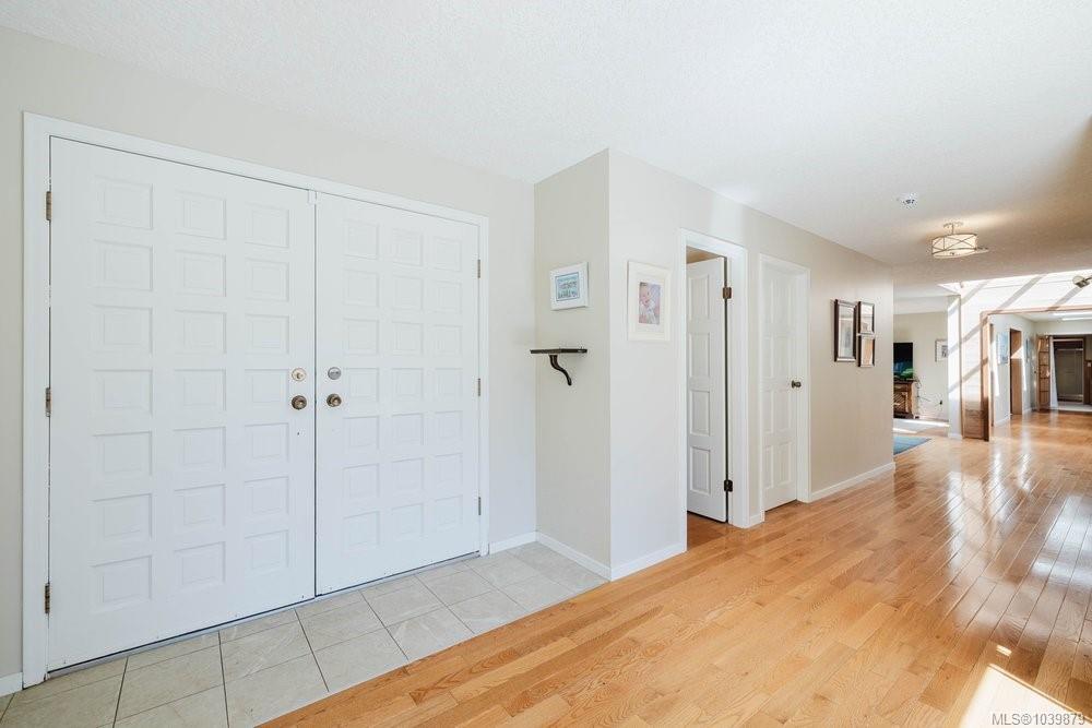 Fourth View of 2763 Arbutus Rd, Saanich, BC, V8N 5X8