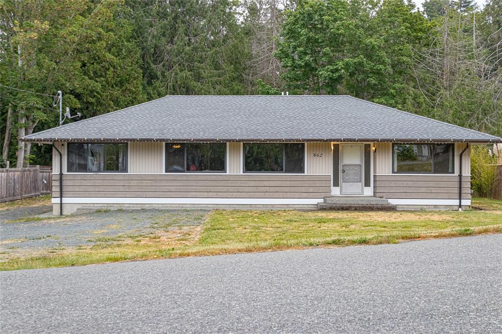 862 Barclay Cres, 1039880, BC,