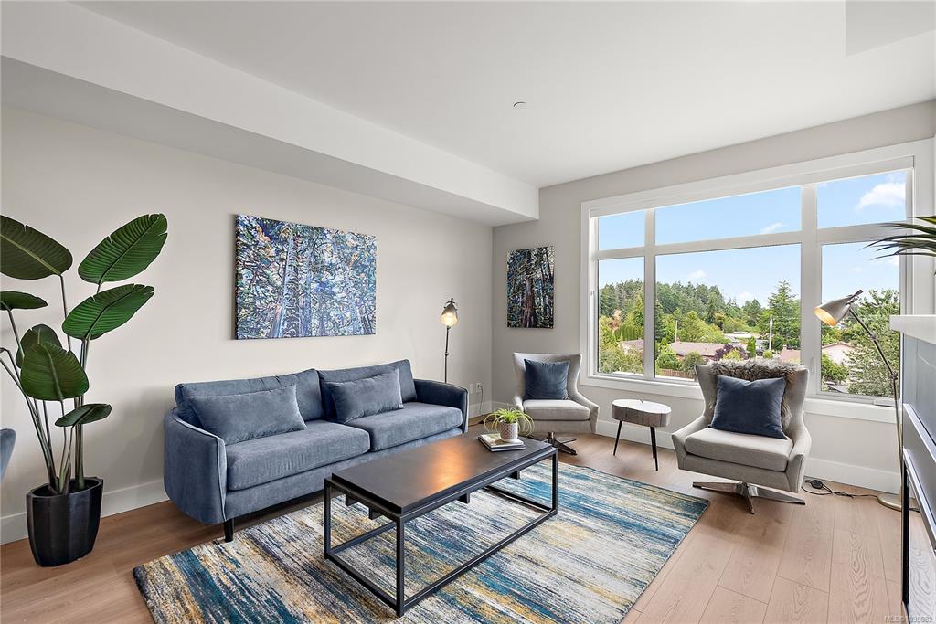 2520 Hackett Cres, 1039882, BC,