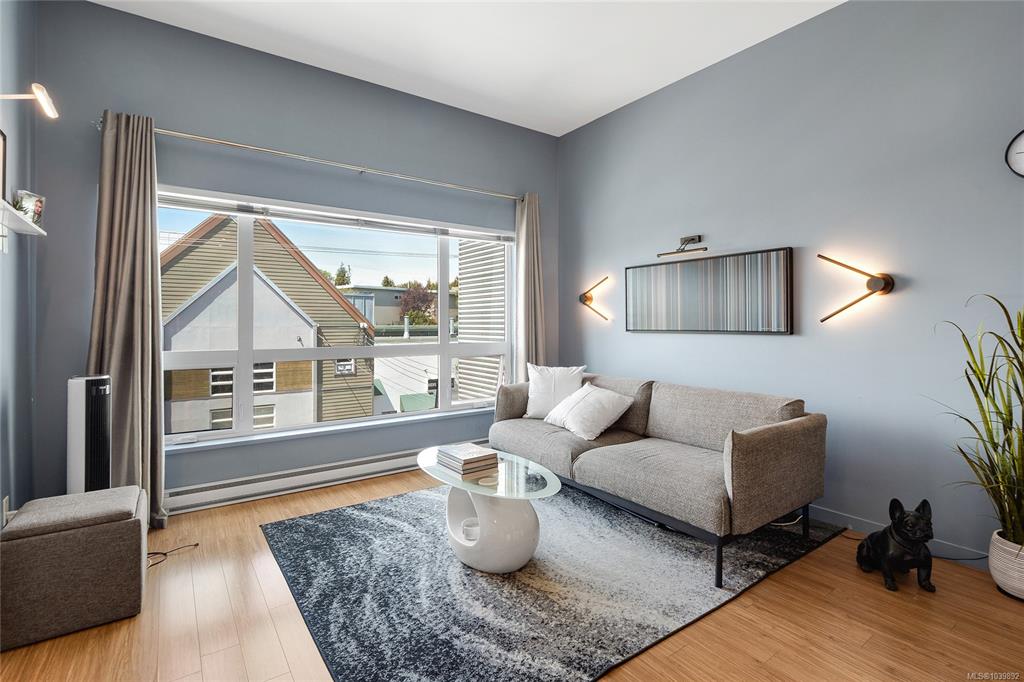 Fourth View of 785 Tyee Rd, Victoria, BC, V9A 0G2