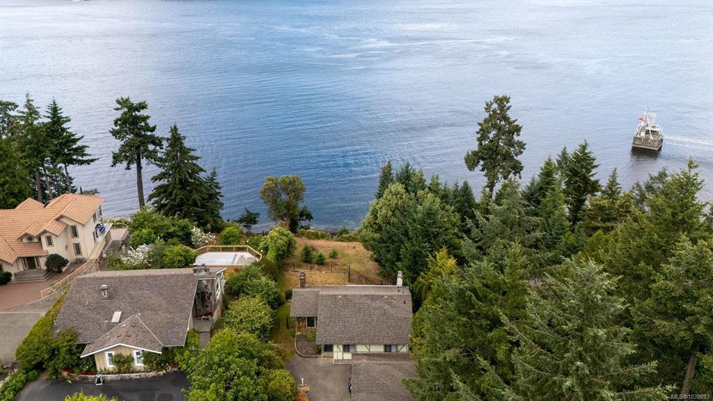 Fourth View of 2036 Neptune Rd, North Saanich, BC, V8L 5J5
