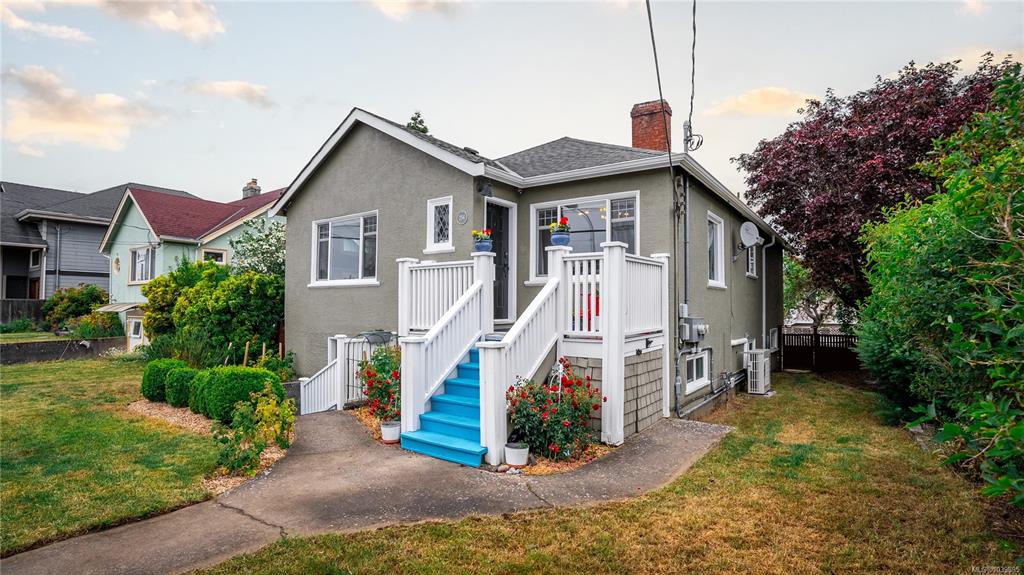 Fifth View of 256 Cadillac Ave, Saanich, BC, V8Z 1T8