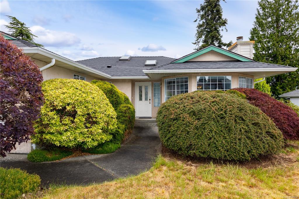 Fourth View of 750 Georgia Dr, Campbell River, BC, V9H 1S3