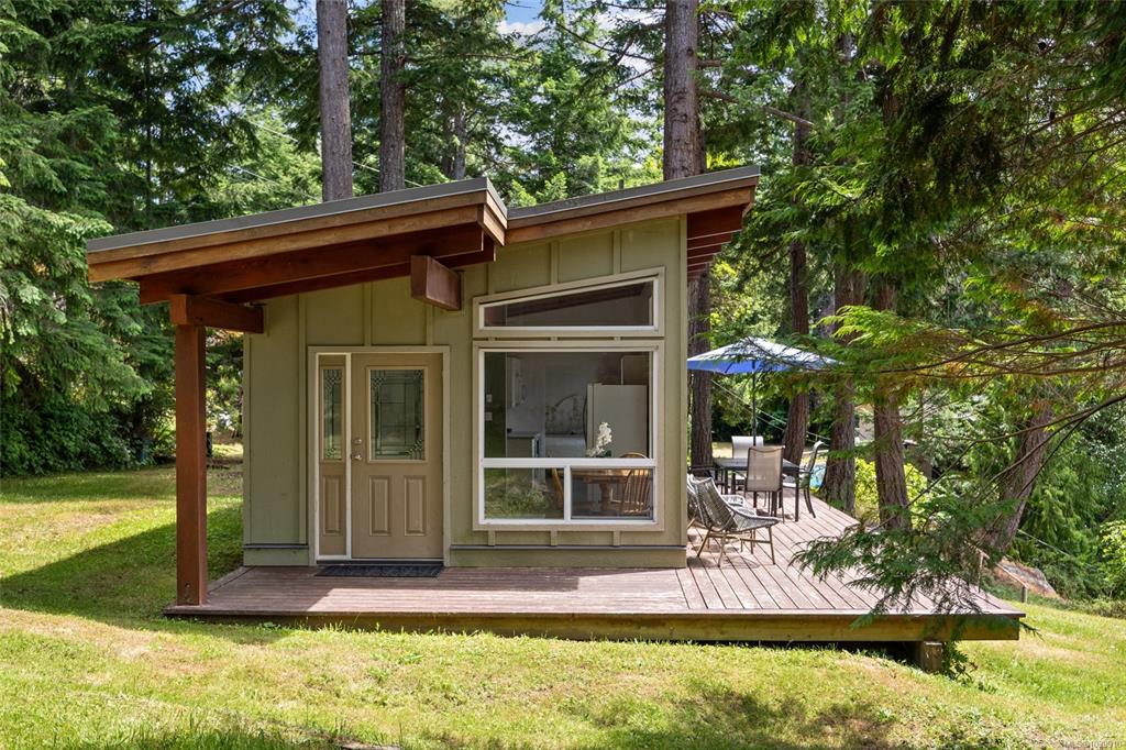 Third View of 781 Cliff Rd, Quadra Island, BC, V0P 1N0