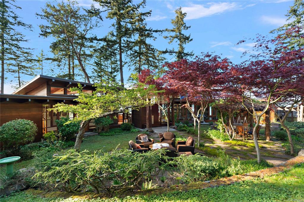 Fourth View of 1228 1232 Greenleaf Lane, Sidney Island, BC, V8L 5Y9
