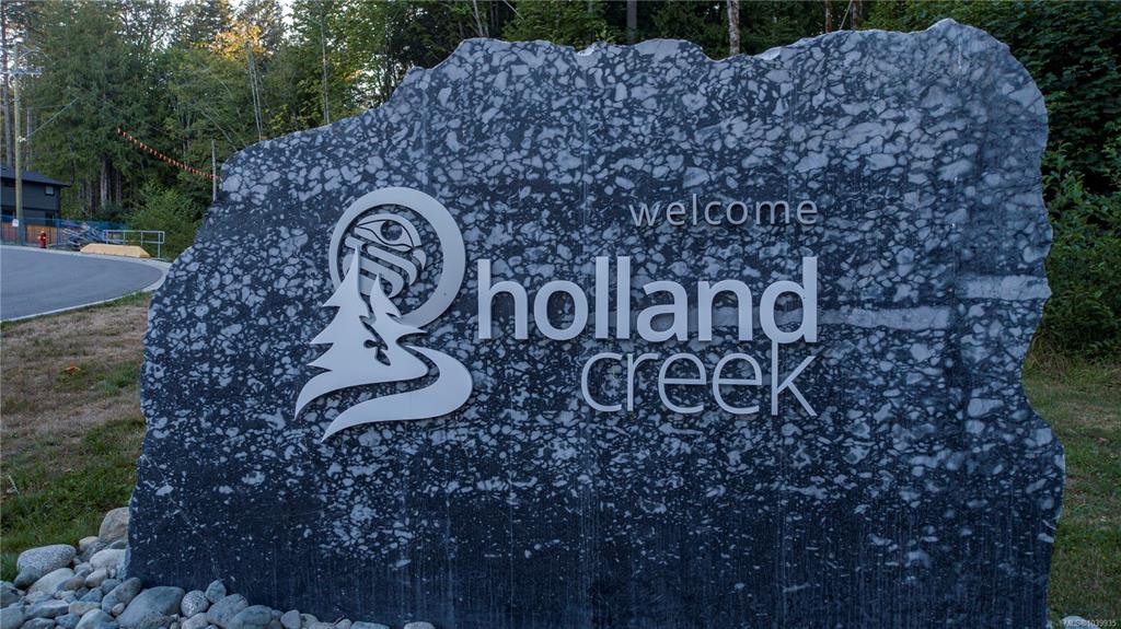 Second View of 6 Colonia Dr, Holland Creek Estates, Ladysmith, BC, V9G 0B8