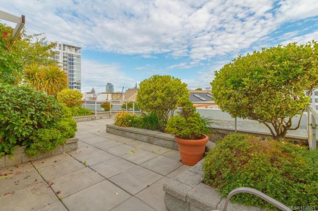 Fourth View of 1030 Yates St, Victoria, BC, V8V 5A7