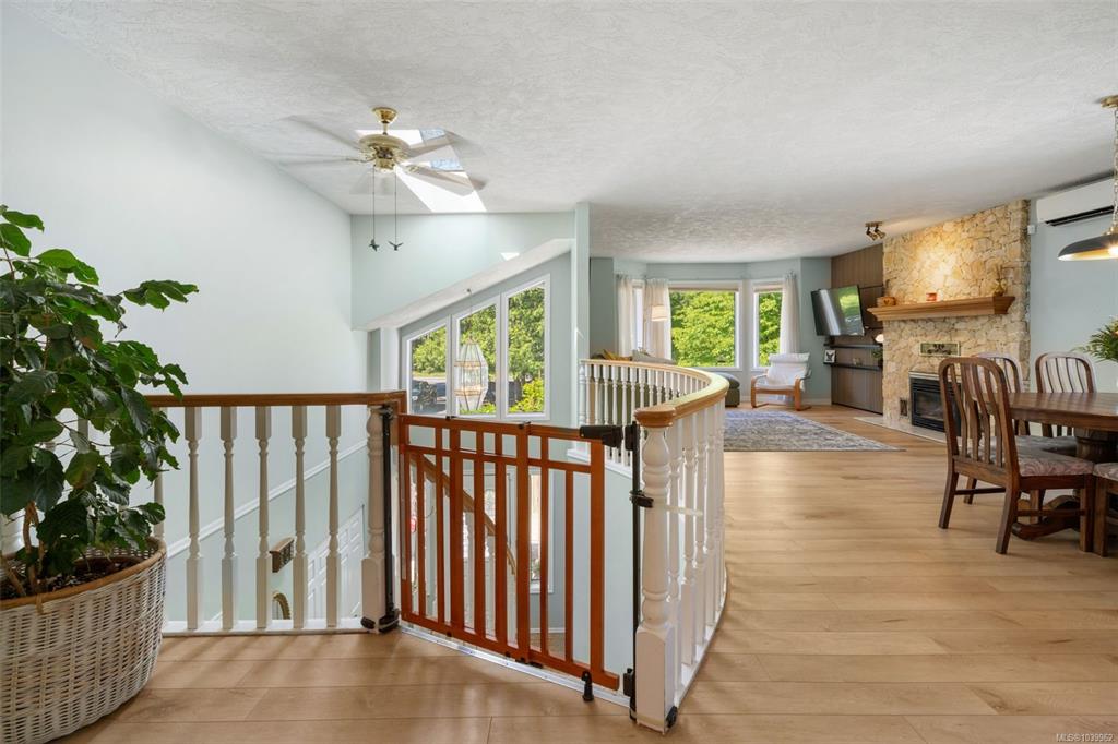 Fifth View of 2444 Sooke Rd, Colwood, BC, V9B 1X7