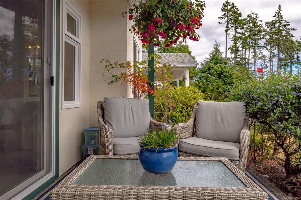 Fourth View of 185 Bowlsby St, Newport Vista, Nanaimo, BC, V9R 5K1
