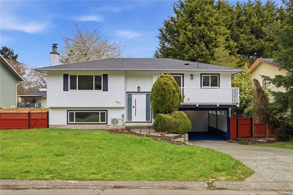 Second View of 4391 Elnido Cres, Saanich, BC, V8N 5G8