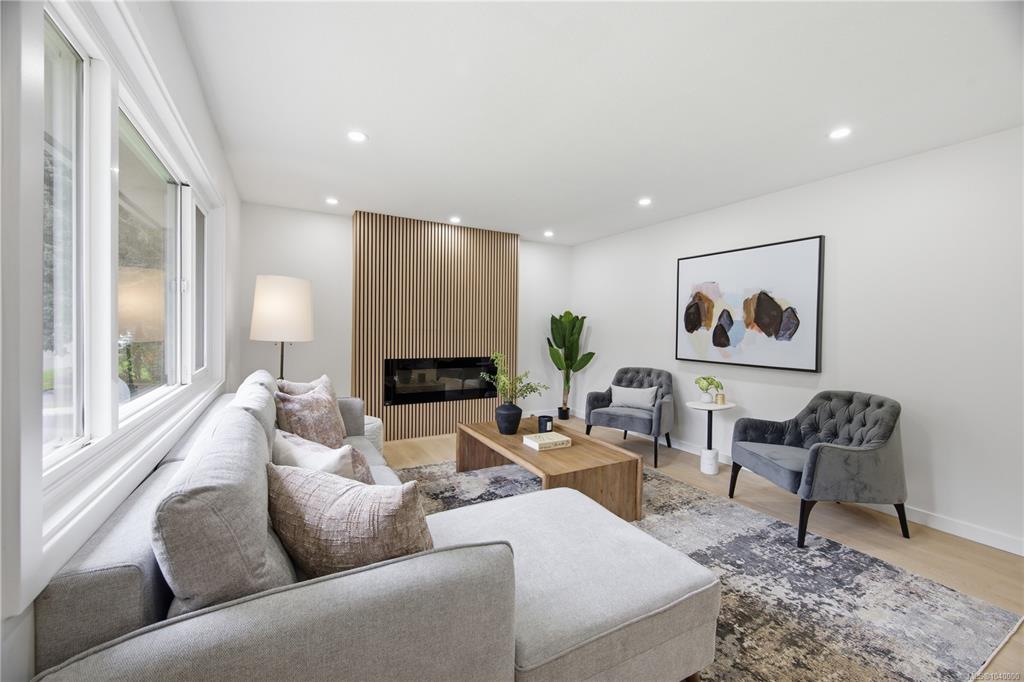 Fifth View of 4391 Elnido Cres, Saanich, BC, V8N 5G8