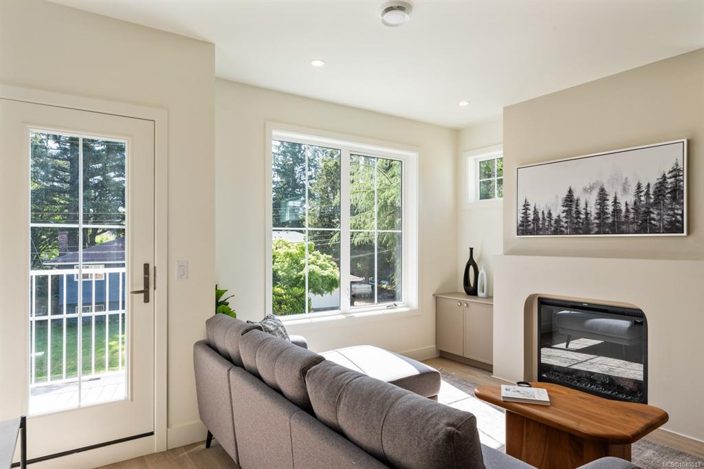 Fifth View of 2770 Vantilburg Cres, Fairway Gardens, Langford, BC, V9B 3K4
