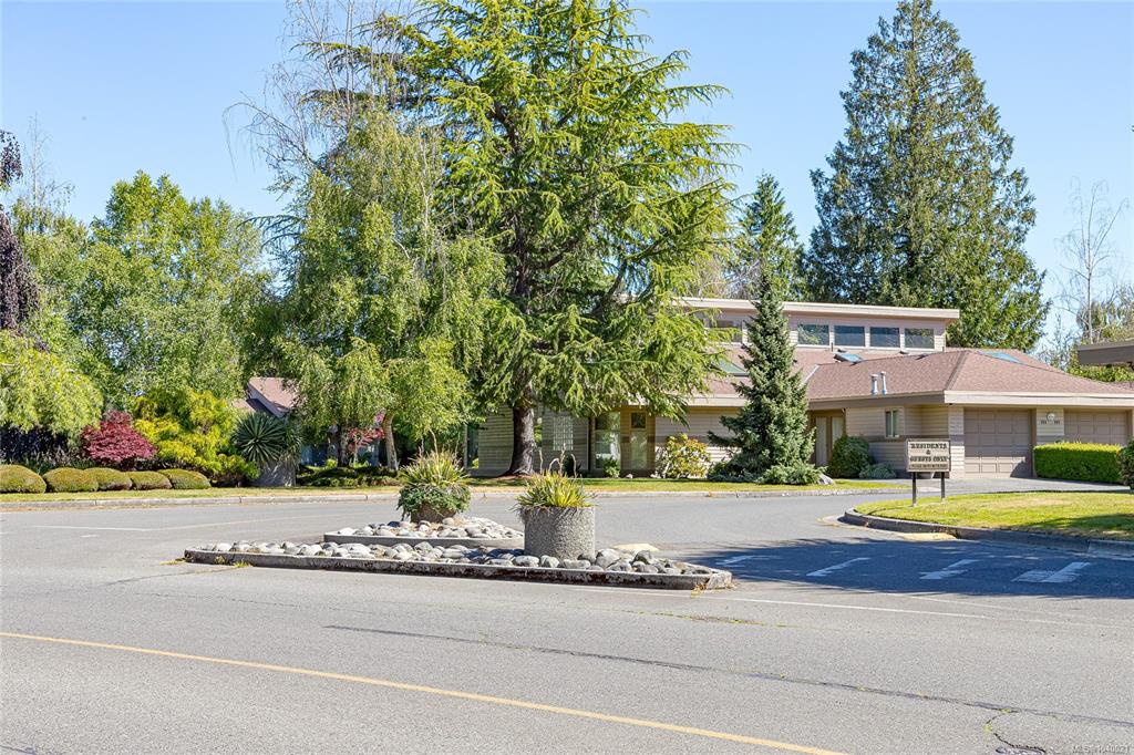 Third View of 902 Lakes Blvd, ST ANDREWS LANE, Parksville, BC, V9P 2P8