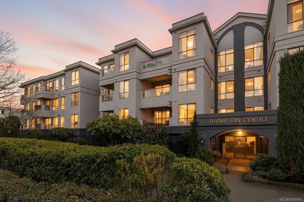 Second View of 545 Manchester Rd, Victoria, BC, V8T 5H6