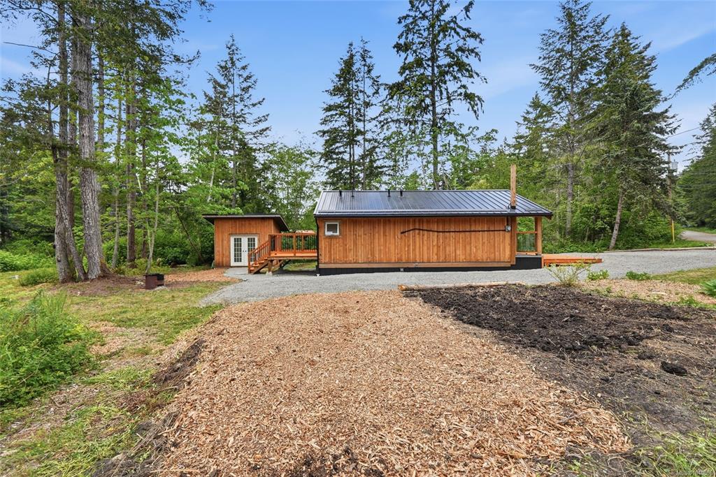 Fifth View of 675 Little Blvd, Gabriola Island, BC, V0R 1X3