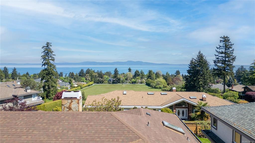 Third View of 4405 Moonlight Lane, Saanich, BC, V8N 6K7