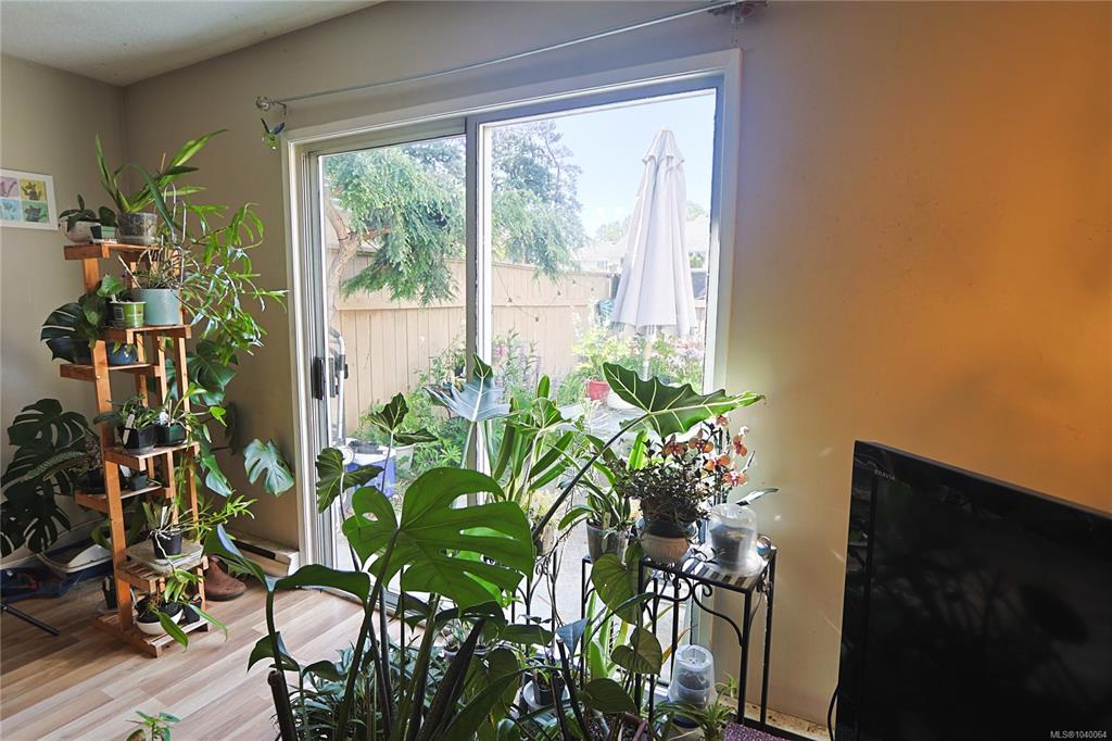 Fifth View of 724 Sea Terr, Sea Terrace, Victoria, BC, V9A 3R6