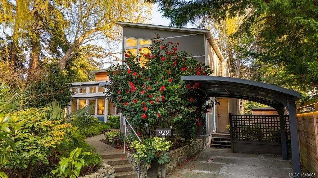 Third View of 929 Redfern St, Victoria, BC, V8S 4E7