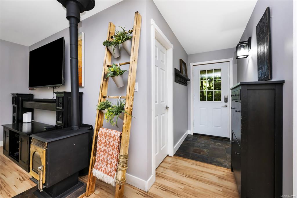 Fifth View of 1290 Mckenzie Dr, Duncan, BC, V9L 5R9