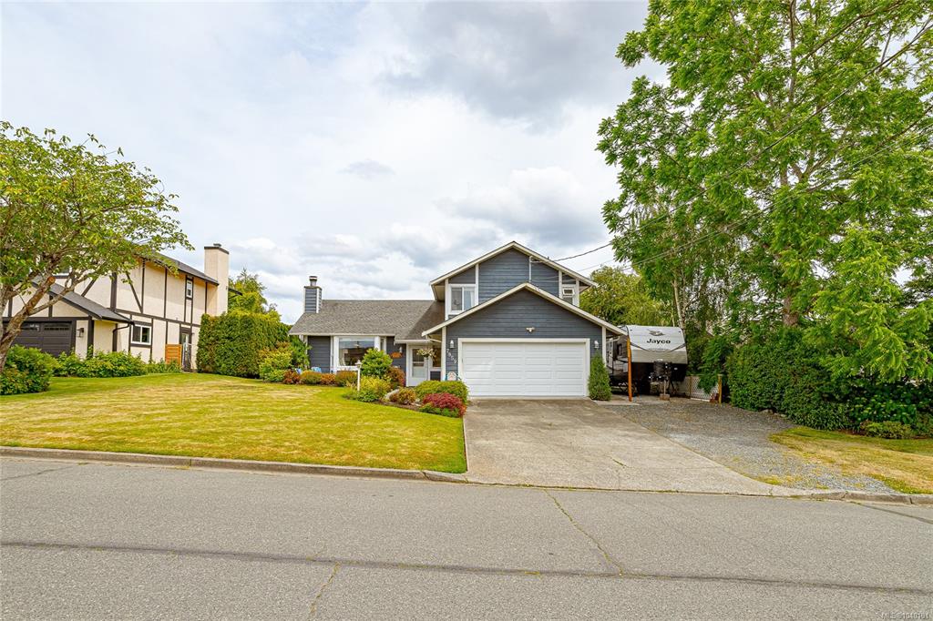 Fourth View of 7859 Simpson Rd, Central Saanich, BC, V8M 2H3