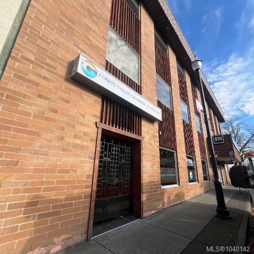 MLS® listing #31546312 for sale located at 576 England Ave