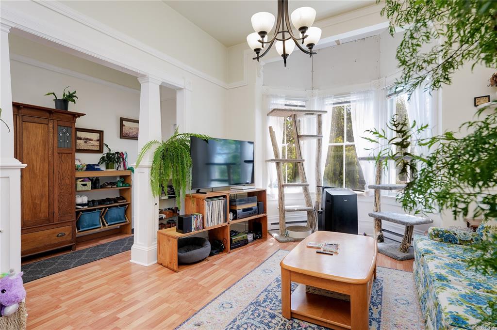 Fifth View of 1330 Johnson St, Victoria, BC, V8V 3P1