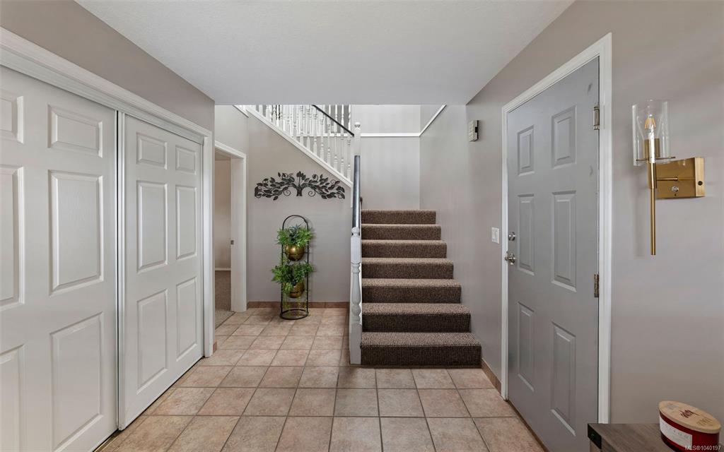 Third View of 5926 St Anns Dr, Duncan, BC, V9L 5M4