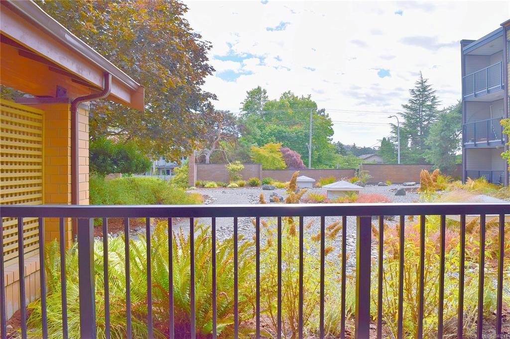 1870 Mckenzie Ave, 1040241, BC,
